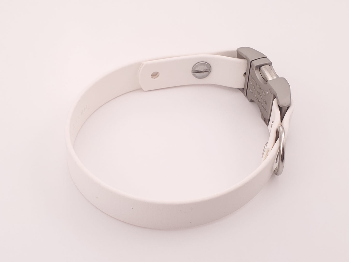 White 3/4" Quick Release Buckle Collar