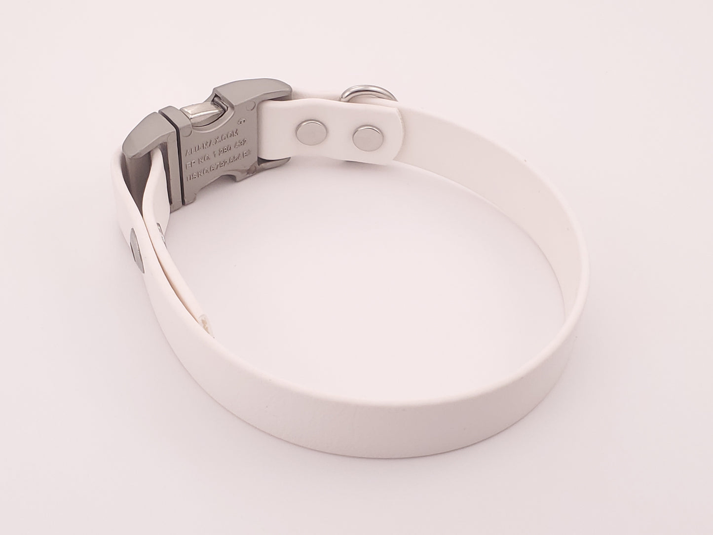 White 3/4" Quick Release Buckle Collar