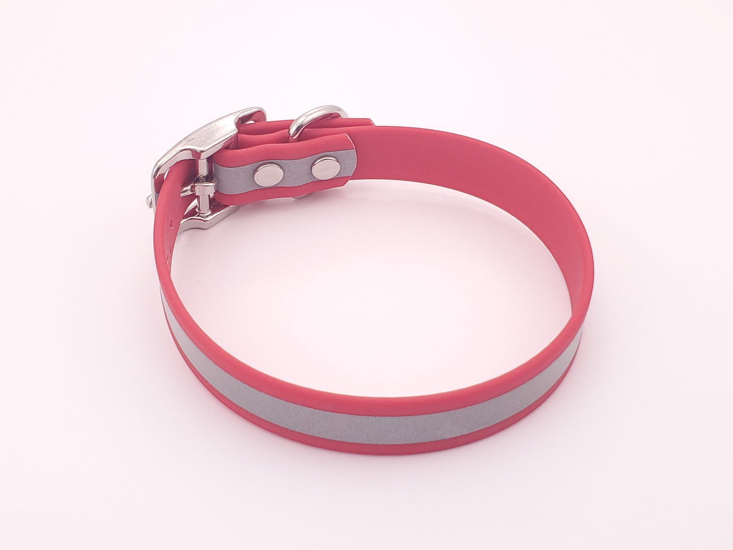 Red Reflective 3/4" Solid Buckle Collar